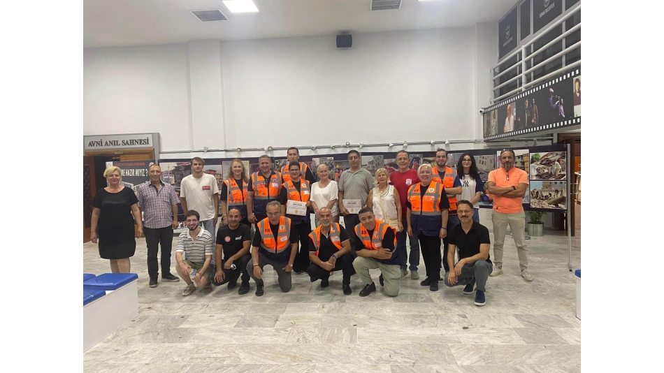 17 Ağustos depremi İzmir'de anıldı